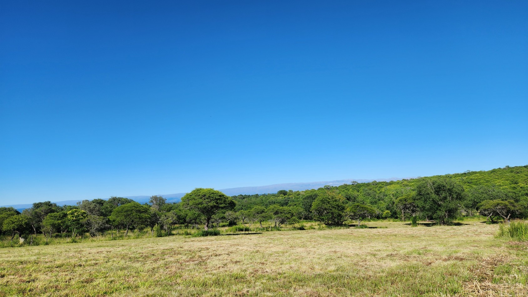 Lote de 2.500m2 en Villa General Belgrano